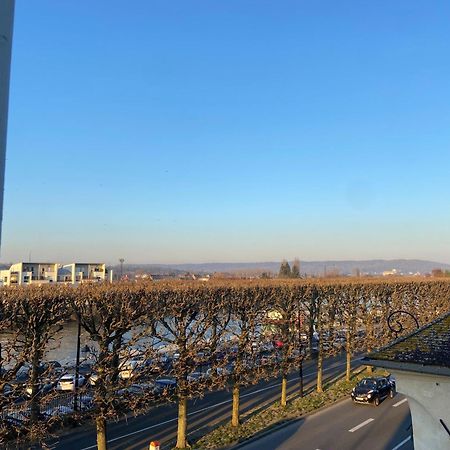 Charmant Appartement Dans Le Centre Ville, A 2 Minutes Du Palais Compiègne Exterior foto